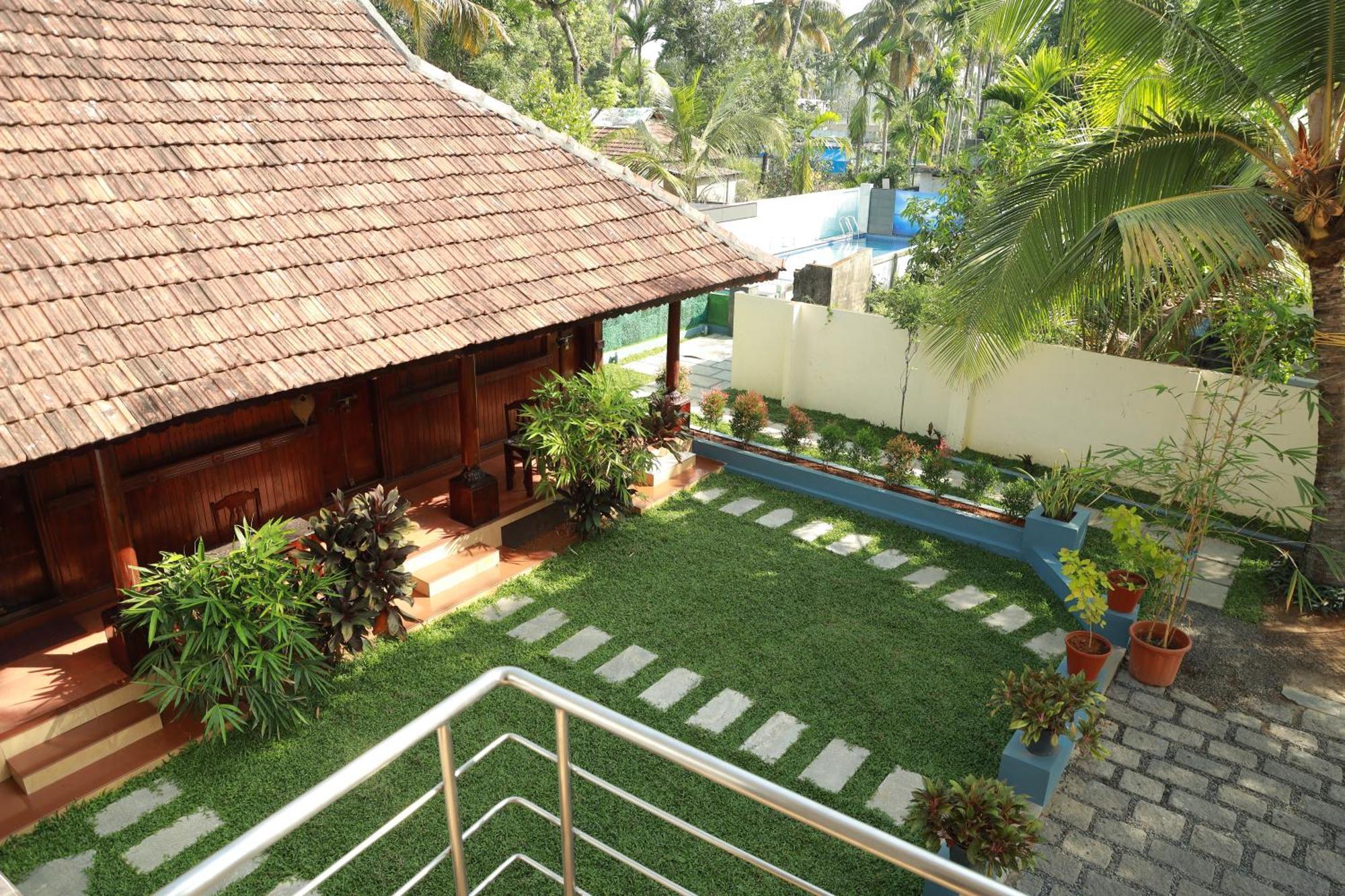 Cherai Beach Palace Bagian luar foto
